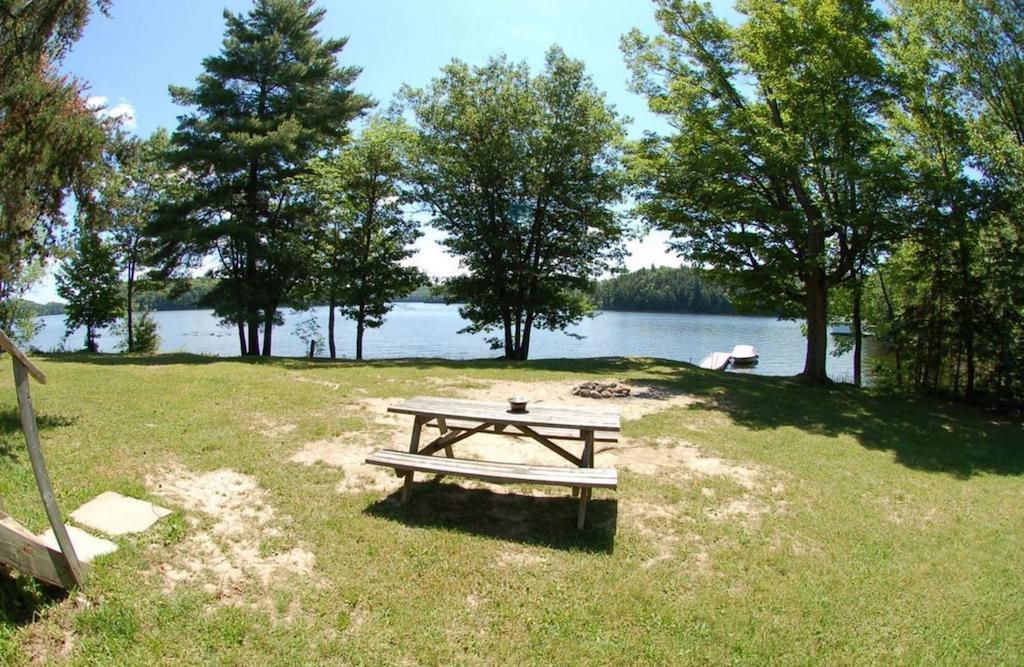 Muskoka Shores Cottages Порт Карлинг Екстериор снимка