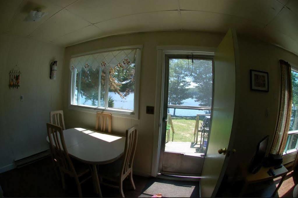 Muskoka Shores Cottages Порт Карлинг Екстериор снимка